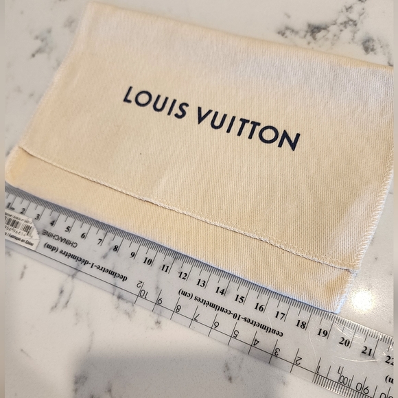 LOUIS VUITTON - Small dustbag (Authentic) - Picture 3 of 4